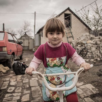 Stott redd barna sitt arbeid i ukraina. Foto redd barna